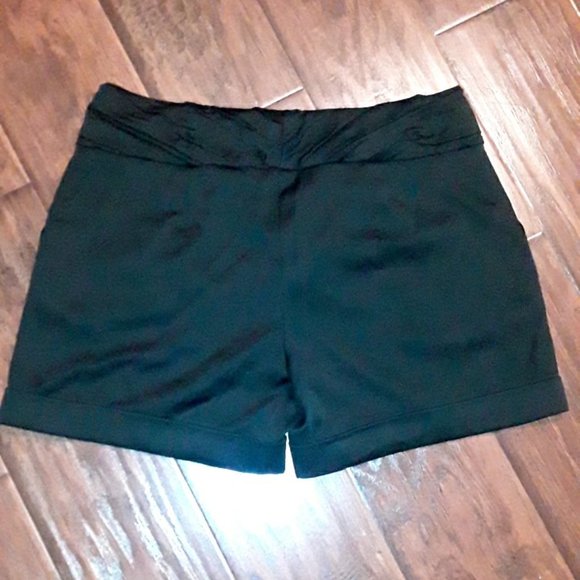 Black shorts- Jacob brand - Picture 2 of 6